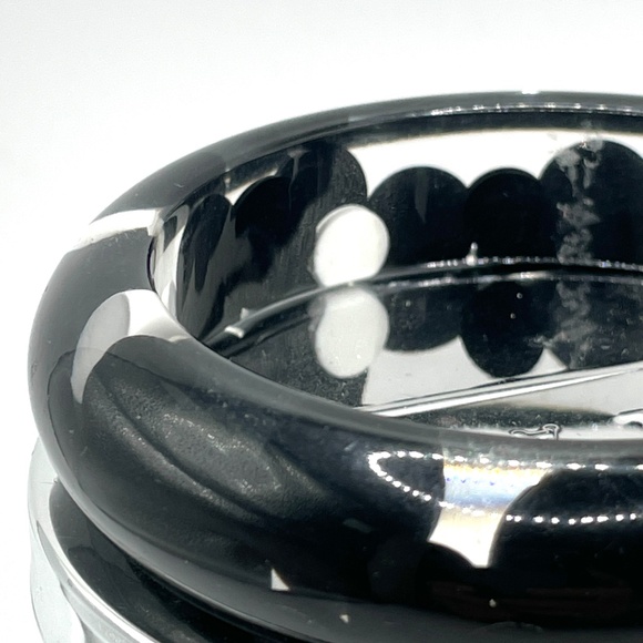 Vintage Clear Black White Lucite Aspirin Pill Style Polka Dot Bangle Bracelet - Picture 13 of 15